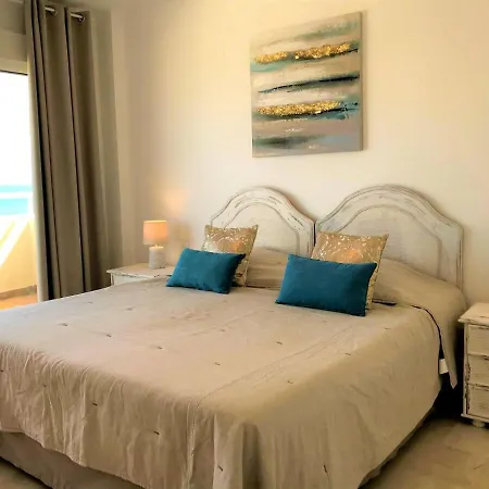 Penthouse Bermuda 9 إِستيبونا